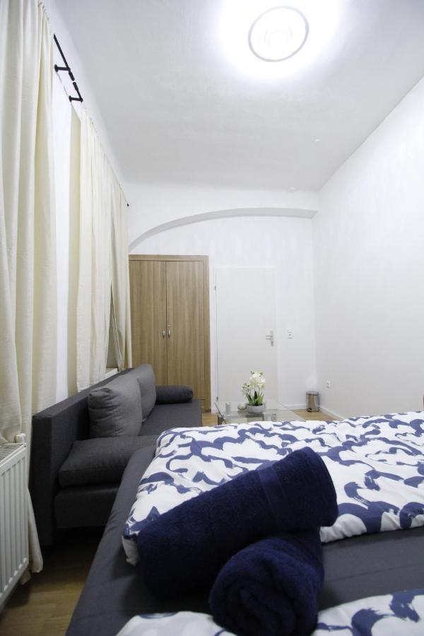 Comfort Triple Room Th Viena Exterior foto